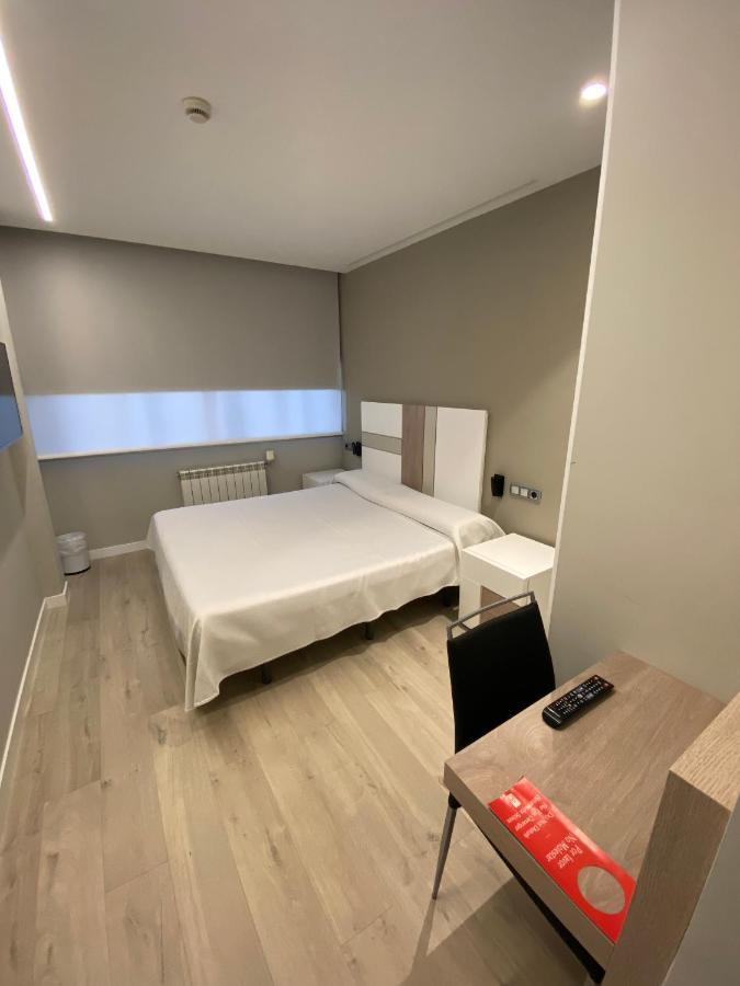 Hotel Escuela Madrid Extérieur photo