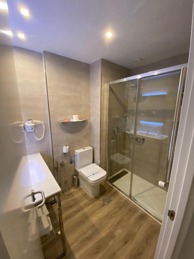 Hotel Escuela Madrid Extérieur photo