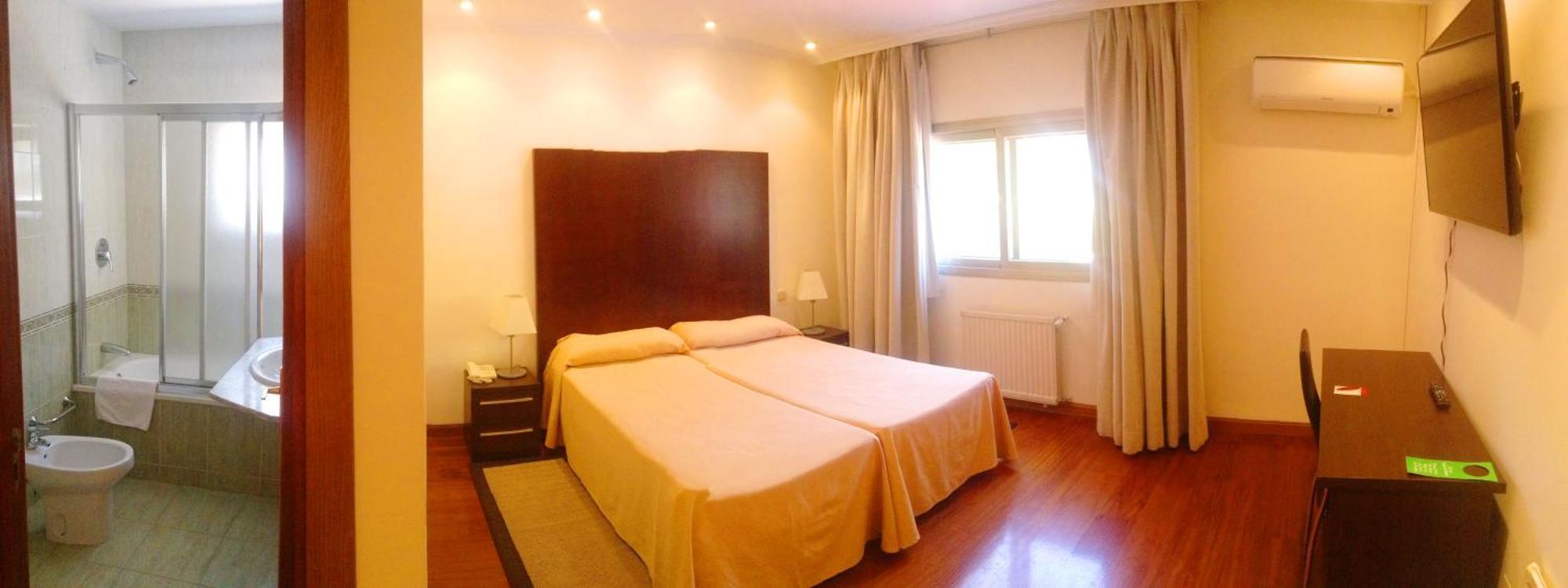 Hotel Escuela Madrid Chambre photo
