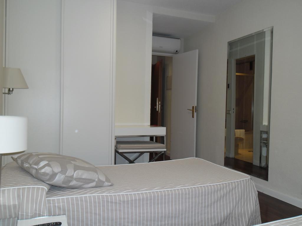 Hotel Escuela Madrid Chambre photo