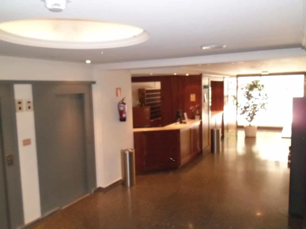 Hotel Escuela Madrid Extérieur photo