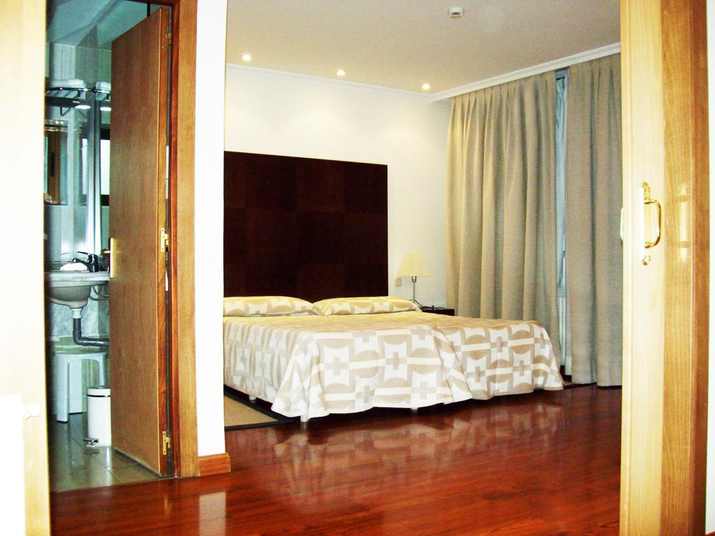 Hotel Escuela Madrid Chambre photo