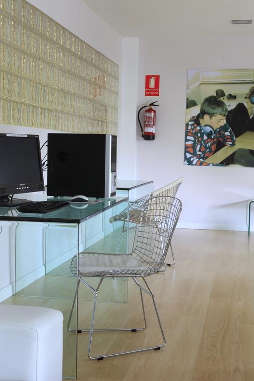 Hotel Escuela Madrid Extérieur photo
