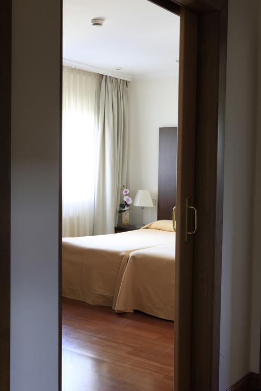 Hotel Escuela Madrid Chambre photo