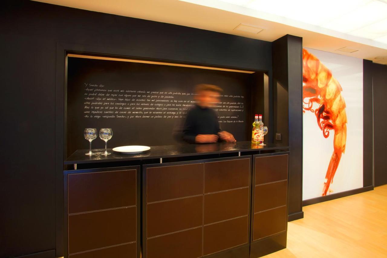 Hotel Escuela Madrid Extérieur photo